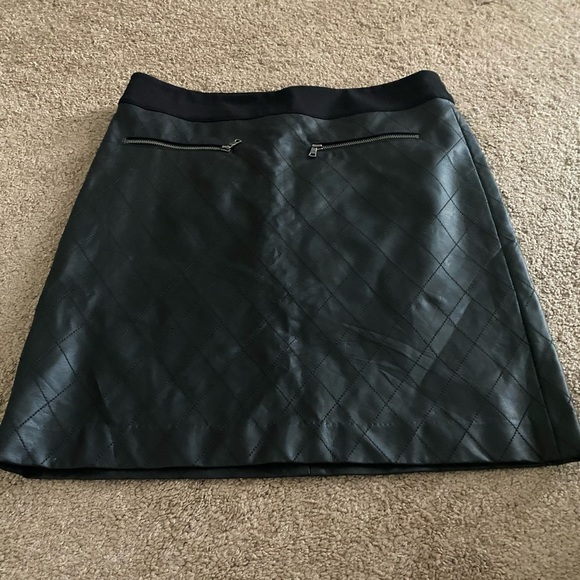 COPY - Ann Taylor faux leather diamond skirt - Picture 1 of 7